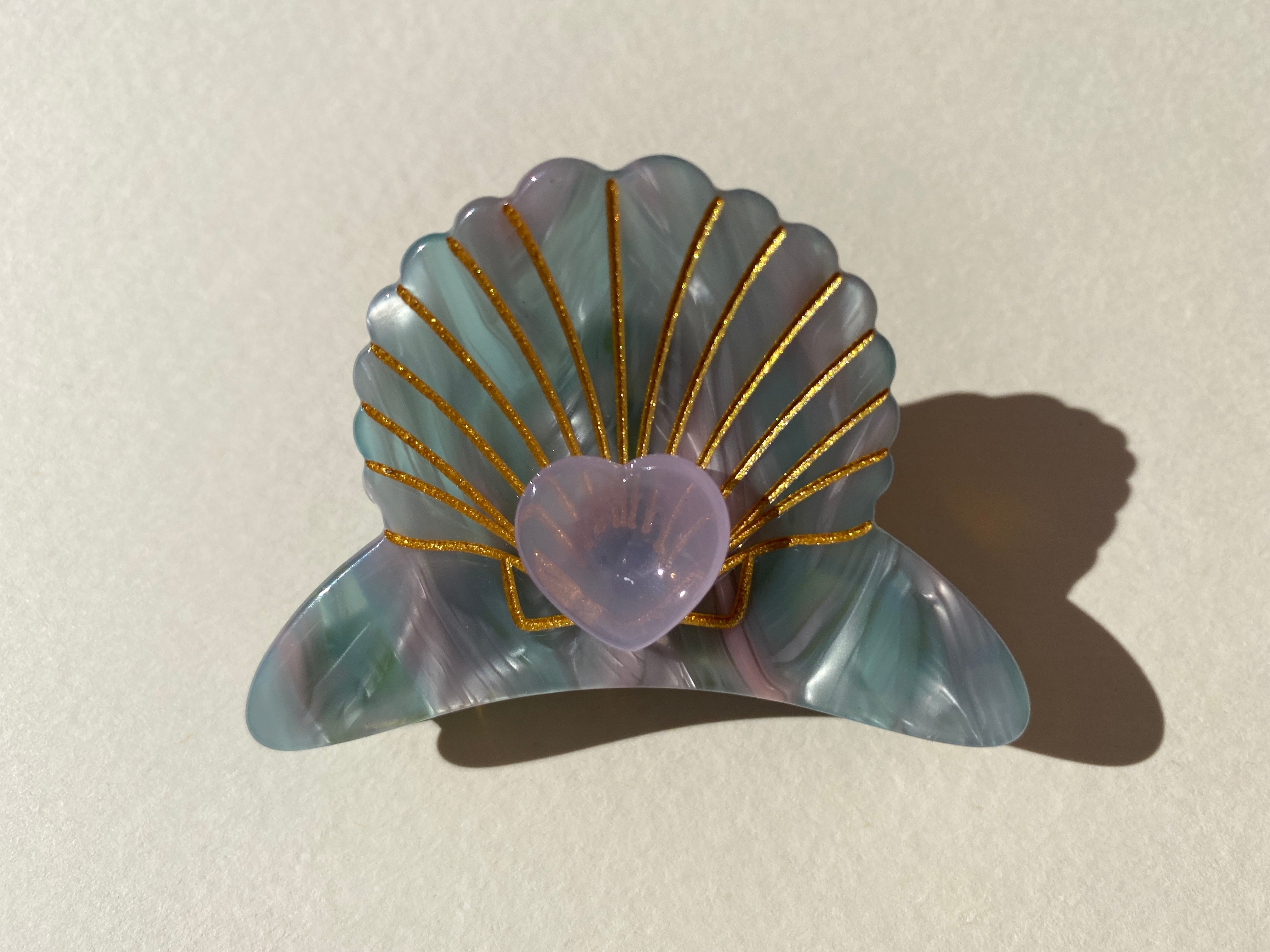 Delphine Sea Blue and Lavender Claw